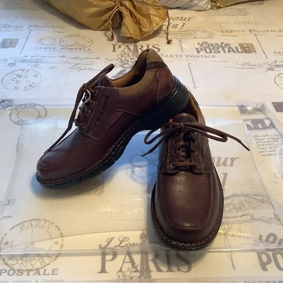 Clarks | Shoes | Nwot Mens Brown Clarks Leather Tie Up  display picture 1